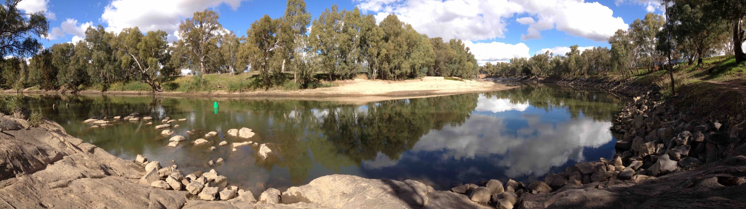 Panorama of the Murrumbidgee River, Wagga Wagga